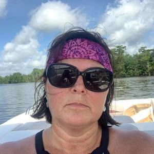 Meet your Posher, Yvonne